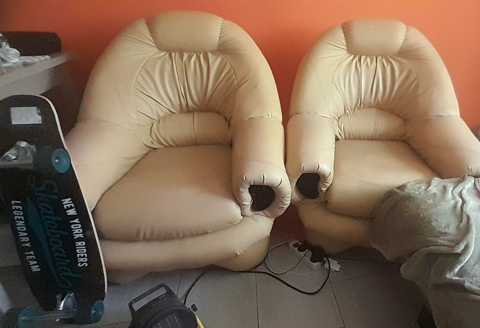 Sofa, 2 fotele i puf. Pilne. Odbiór osobisty