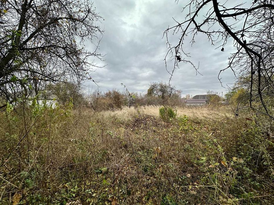 Приватизована  ділянка 15 соток в с. Киїнка + будинок Сертифікат(NN)