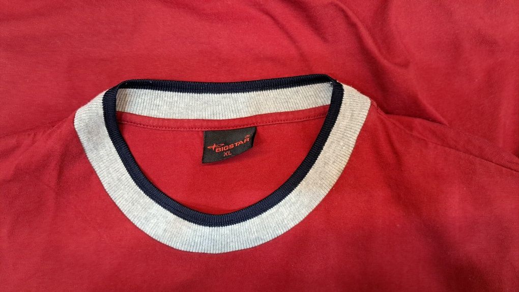 Koszulka t-shirt z kieszonką