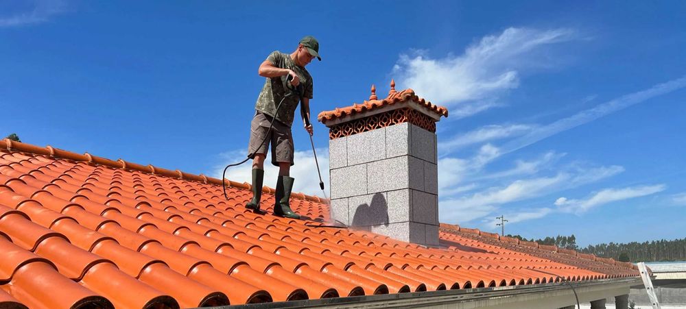 Limpeza de Caleiras/ Desentupimentos