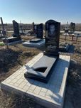 Бюджетні пам'ятники з НАТУРАЛЬНОГО ГРАНІТУ | Одинарні | Подвійні