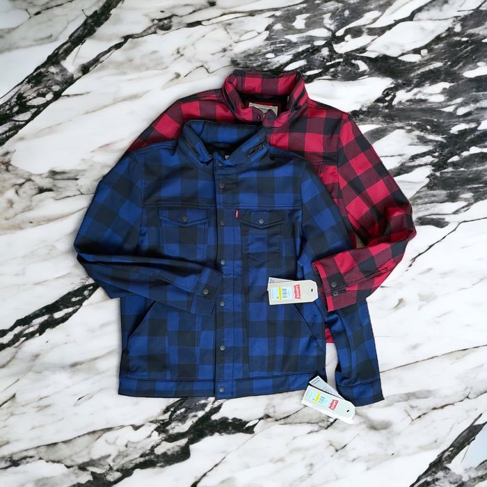 Levis S M Куртка весенняя софтшел ветровка водонепроницаемая на флисе