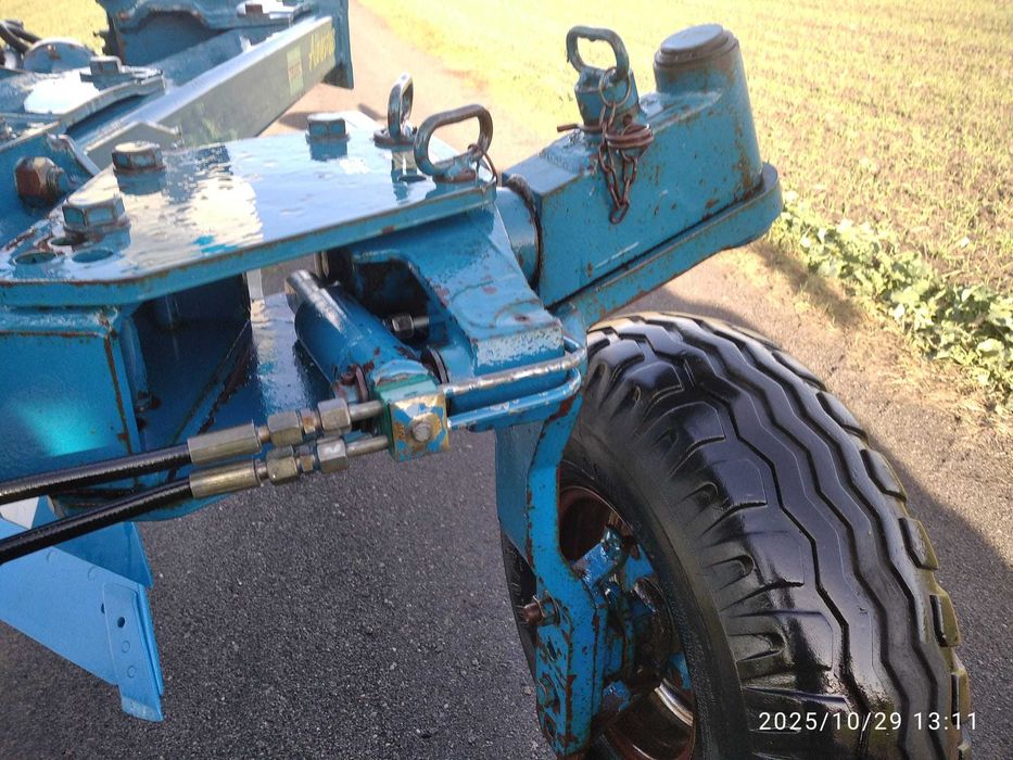 Pług obrotowy 4  skibowy rabewerk vario kvernelad lemken overum kuhn