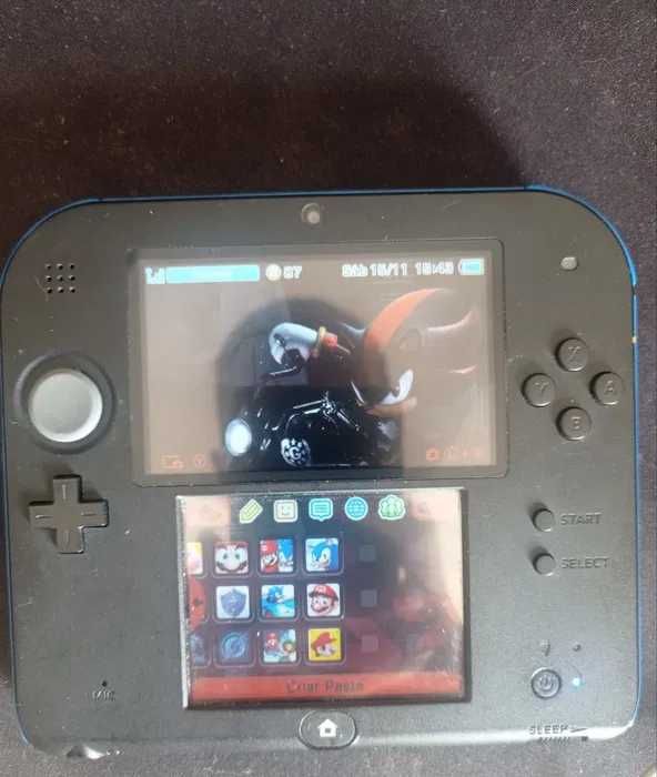 Nintendo 2DS Desbloqueado com carregador e cartão de 32GB