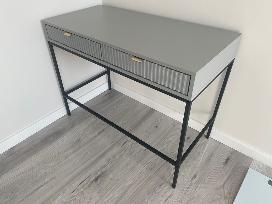 Biuro / Toaletka 104 cm kupione za 689 zł - sprzedaje za połowę.