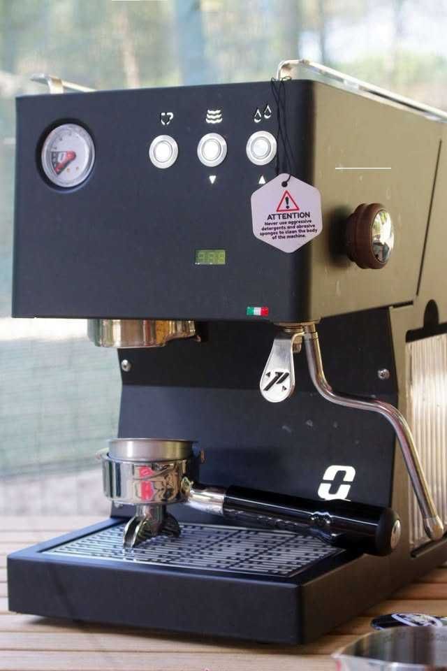 Máquina de ESPRESSO profissional quase nova, Quickmill.
