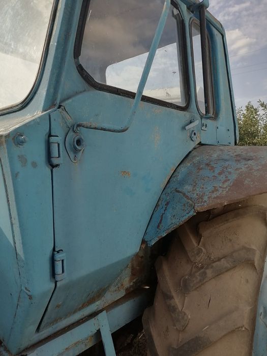 Продам трактор мтз недорого