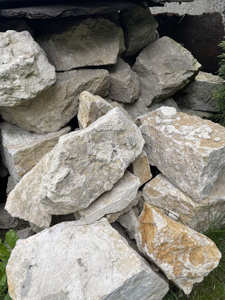 Kamień wapienny 2,5 m3