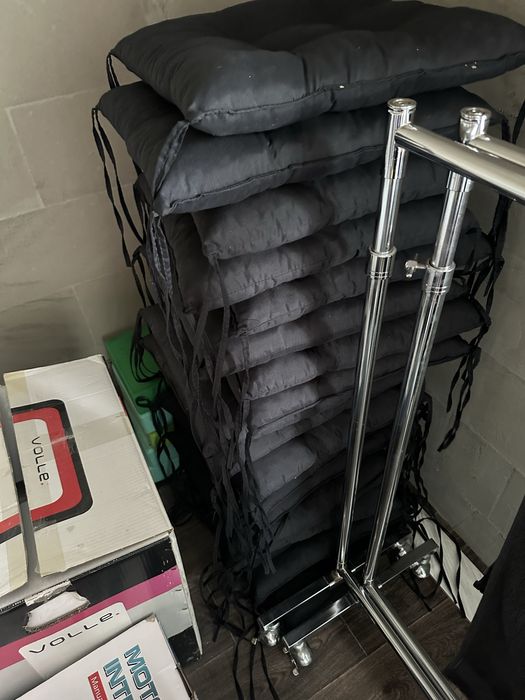 Продам подушки на стільці