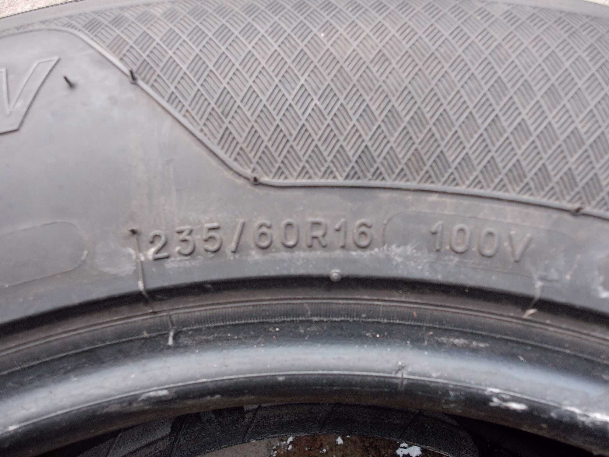 Klebar Dynaxer SUV 235/60/16 100V XL z 2022r ładne