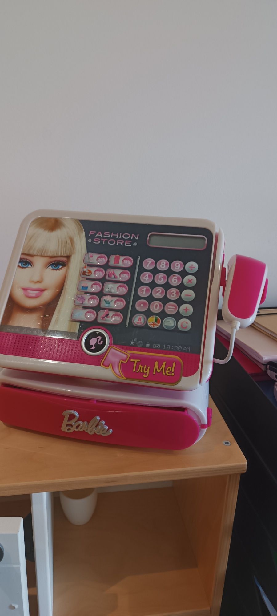Cozinha ike com brinquedos (barbie e outros)