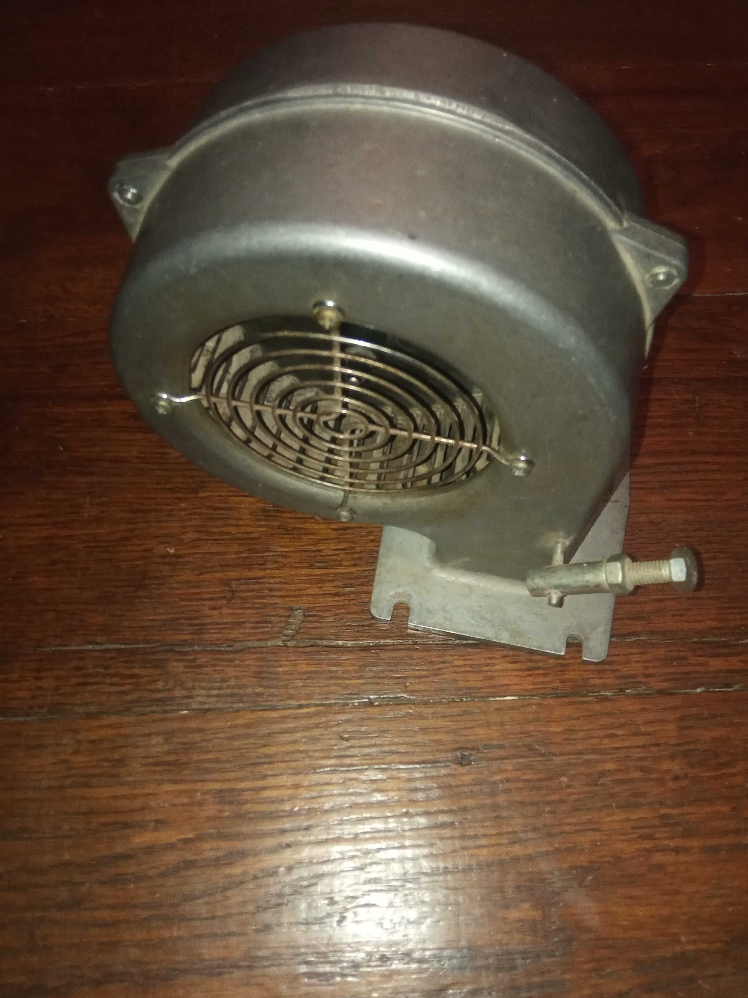 Турбіна вентелятор надува на твердопалевний котел  KG Elektronik DP-02