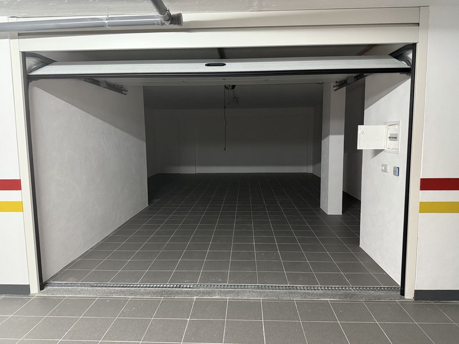 Armazém / Garagem | Quinta da Portela - 65m2