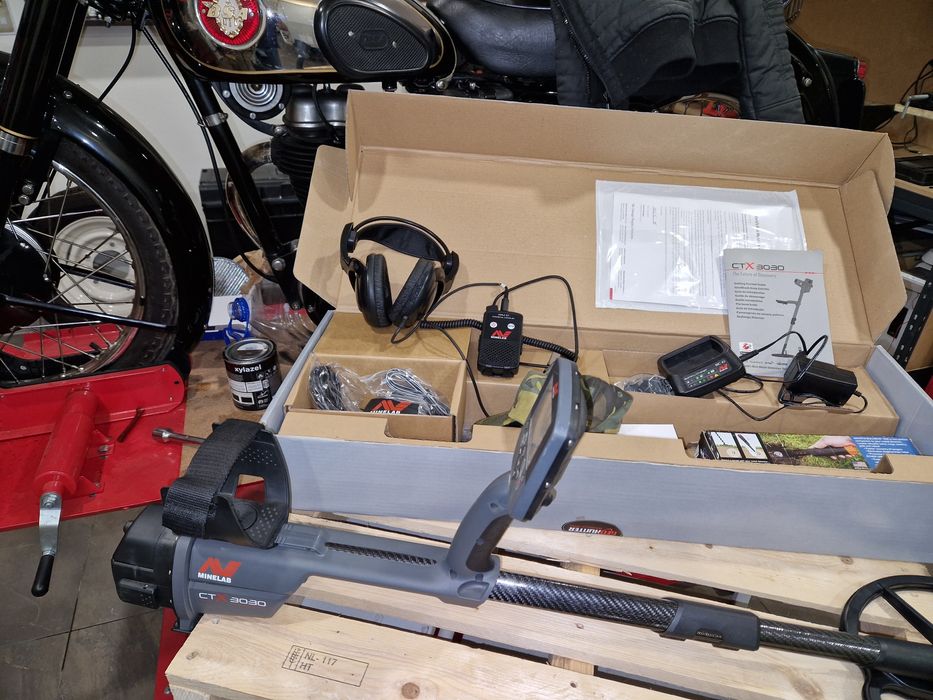 Detector de metais Minelab ctx 3030