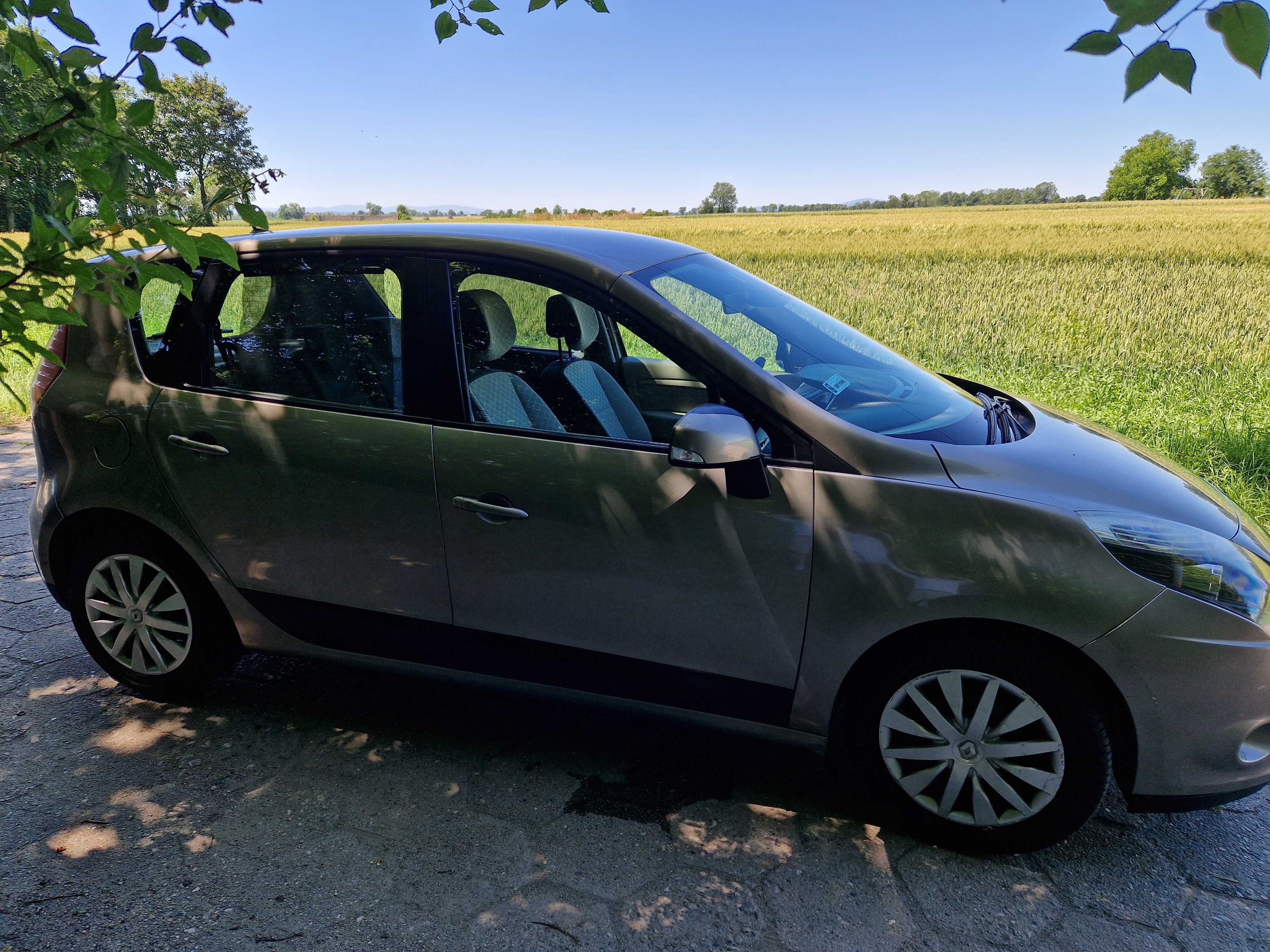 Sprzedam Renault Scenic 1.9 dCi