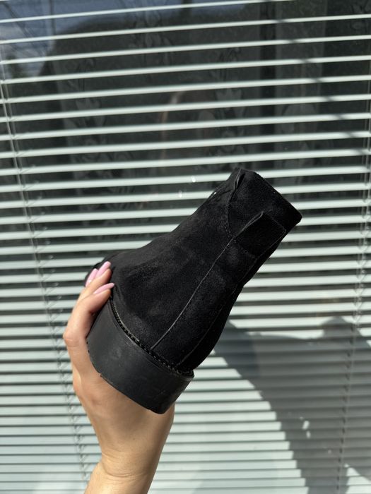 Замшевые тёплые ботинки