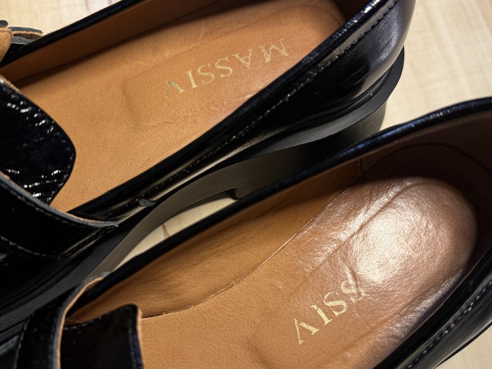 Loafersy Massiv (39)