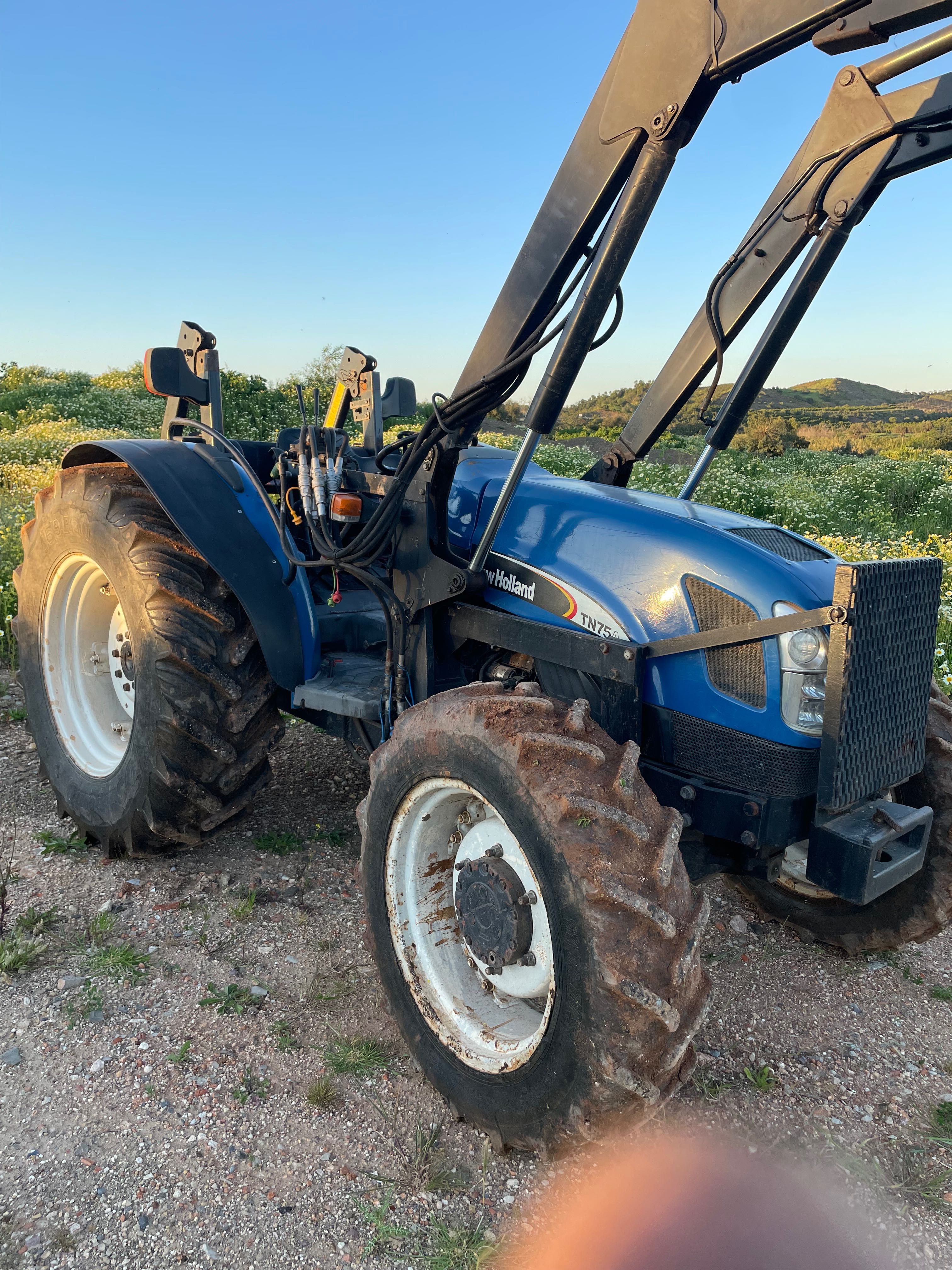 New holland tn75