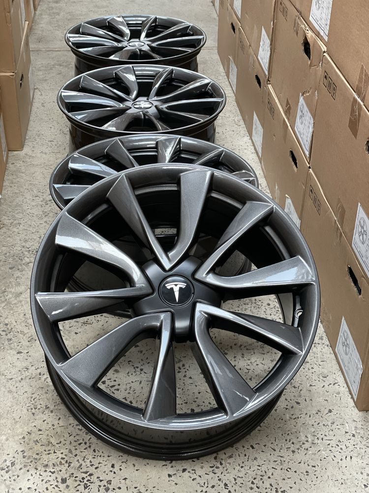 Диски Нові R20/5/114,3 TESLA Model 3 Model Y . В Наявності