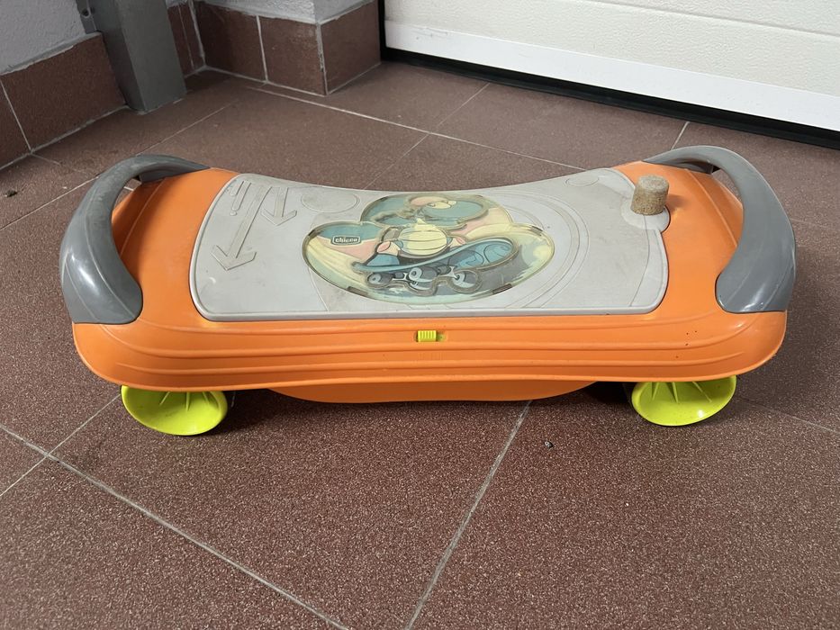 Vendo skate chico com sons