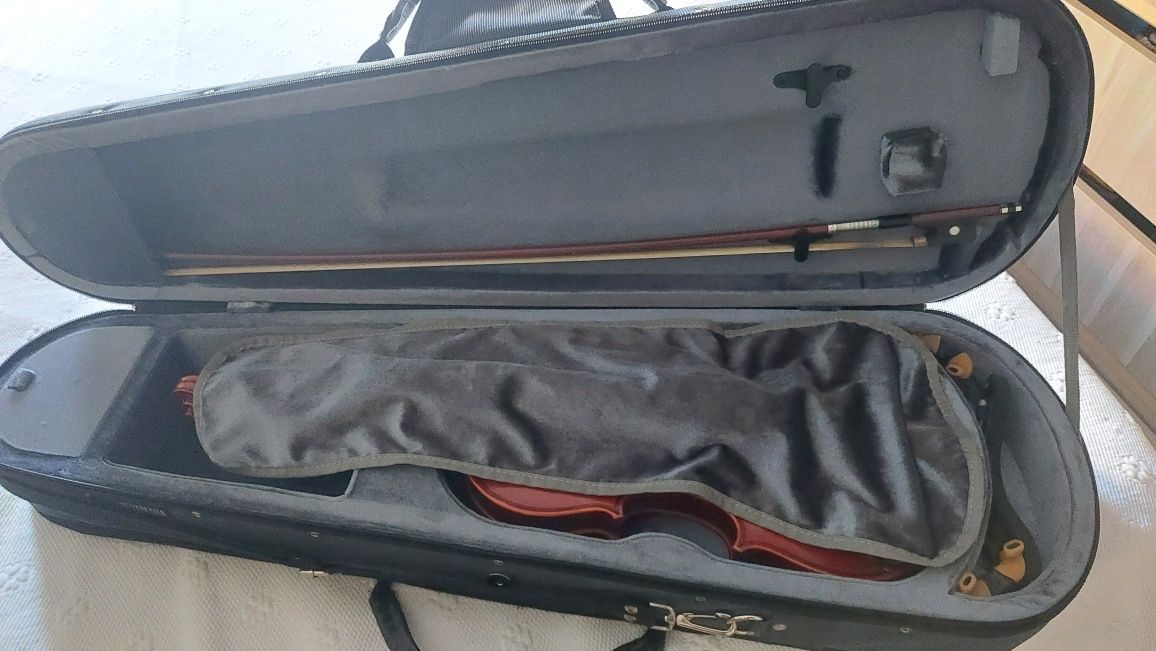 Violino Yamaha V544