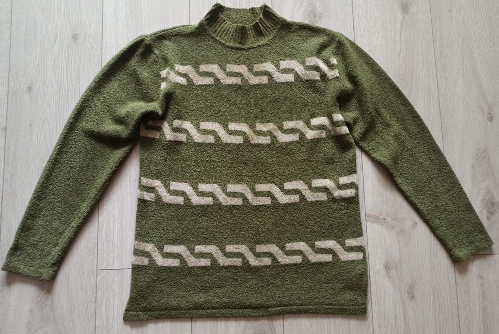 Zielono - beżowy damski sweter rozmiar L