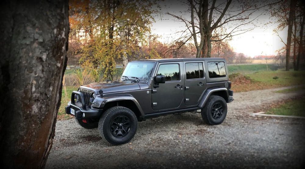 Jeep Wrangler Unlimited Sahara Backcountry 3.6 V6 +LPG Lift  stan idealny pakiet AEV