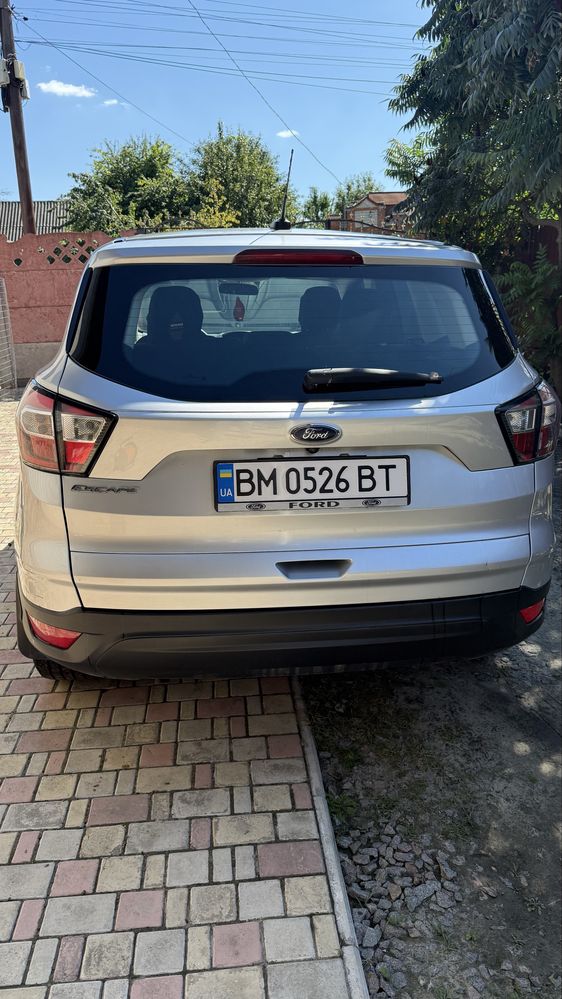 Ford escape 18 год