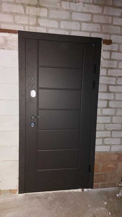 Продам 3-х этажный "Умный дом" площадью 214кв.м. 7 соток земли Диевка1