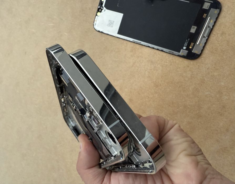 Корпуса на Iphone 12 Pro Max під відновлення 2 шт