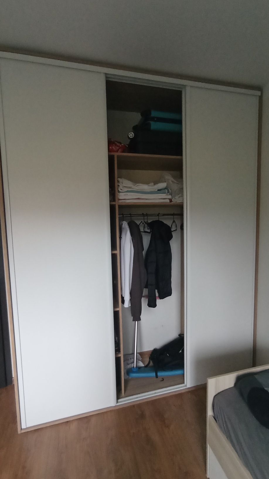 Szafa 3 drzwiowa przesuwna na wymiar