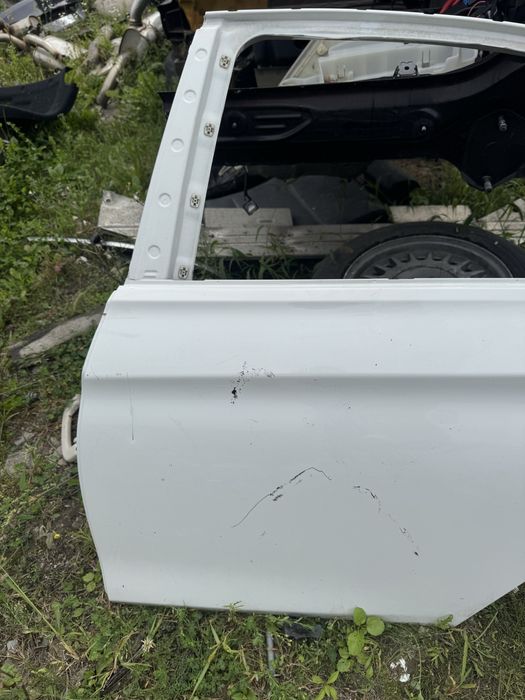 Дверка дверь  задняя левая ліва двері бмв ф30 bmw f30