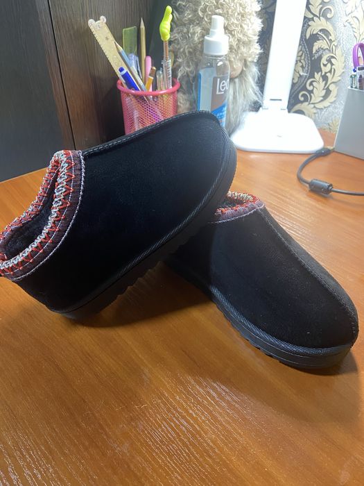 Черевики ( угі )