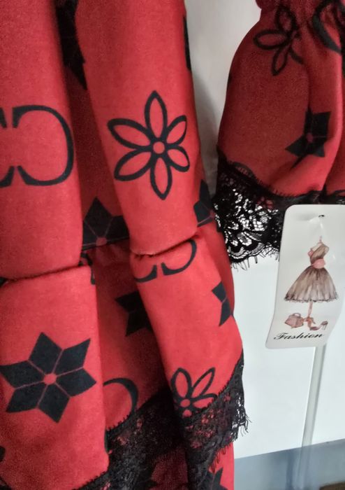 Nowa sukienka Święta czerwono czarna koronka 140 - 146 10 lat