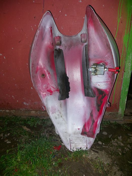 Продам бак honda cb600f hornet