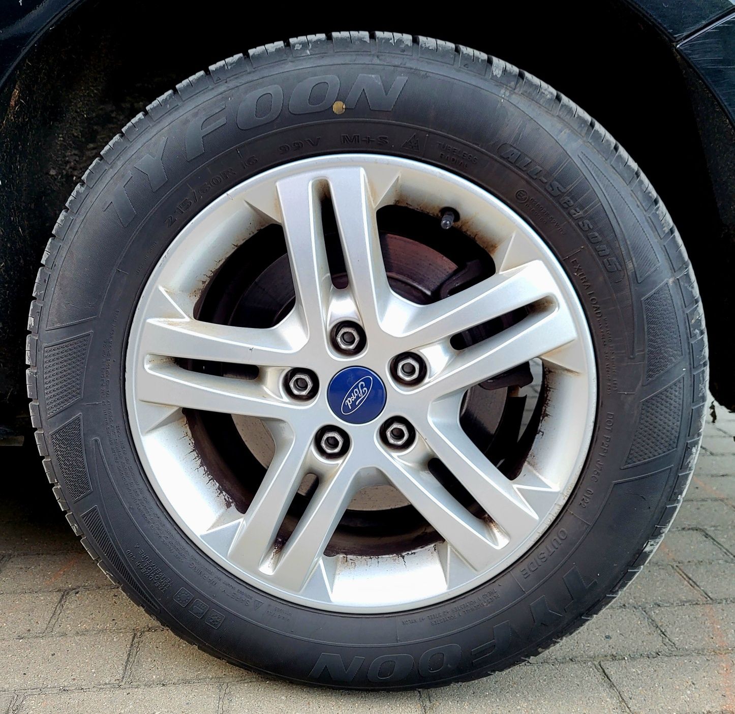 Koła aluminiowe Ford 16", opony całoroczne