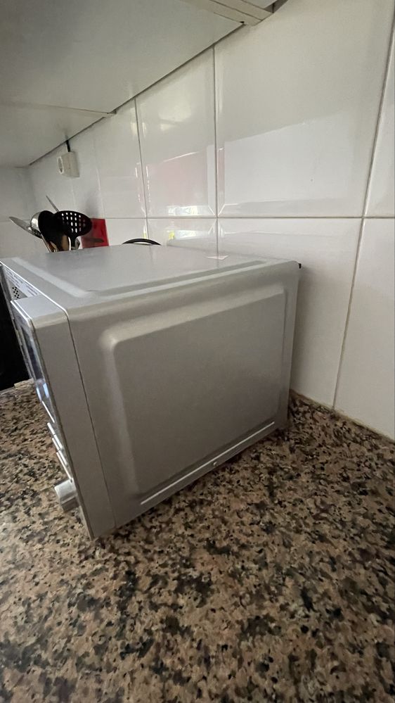Microndas digital cor prata