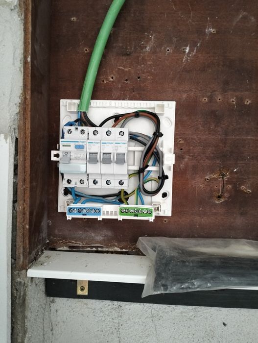 Eletricista 24hs, Lisboa,   Sintra,  toda lisboa.