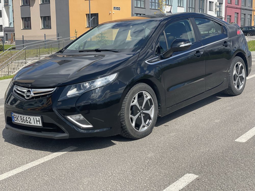 Opel Ampera  plugin hybrid