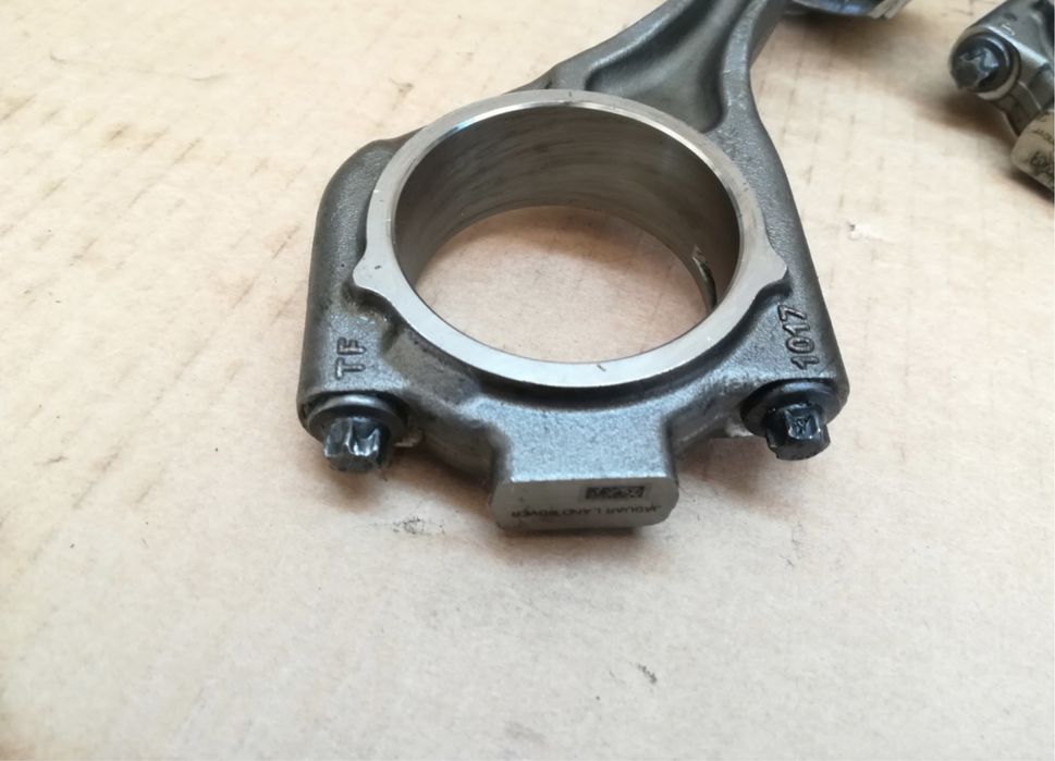 Шатун поршень  Jaguar XE XF RANGE Renge rover EVOQUE 2.0 PT204