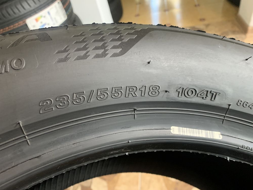 Комплект літніх шин 235/55/18 104Т Bridgestone TURANZA T 005 mo