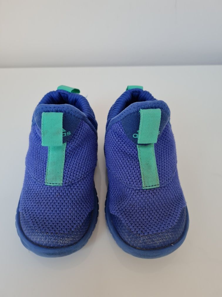 Buty sportowe dziecięce adidasy firmy Adidas rozmiar 21 stan bdb
