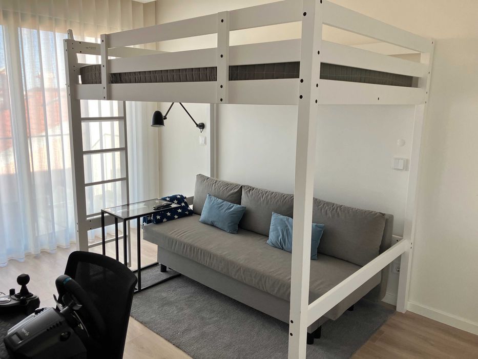 Colchão Ikea MORGEDAL 200X140, de látex e espuma, cinzento escuro.