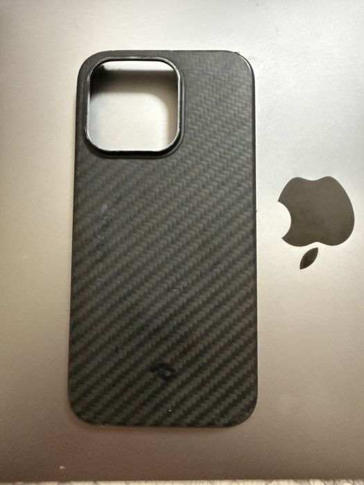 Чохол на айфон 14про pitaka