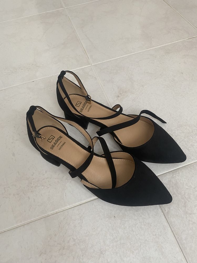 Sapato preto salto baixo - como novo