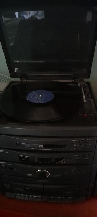 Wieża Sharp CMS- R260CD