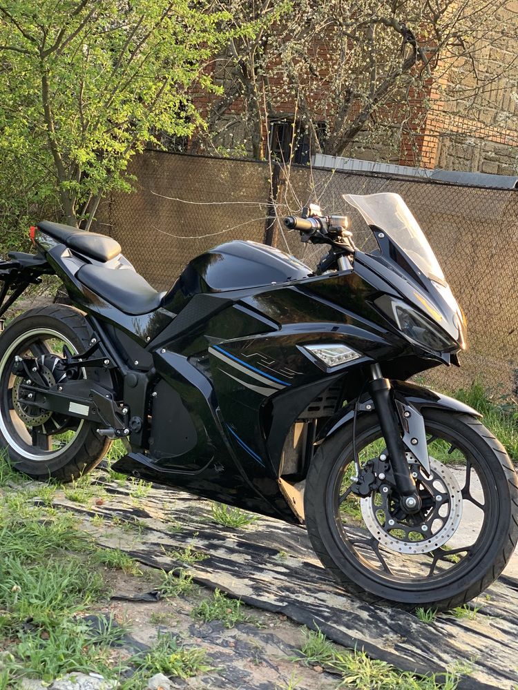 Елетромотоцикл Yamaha
