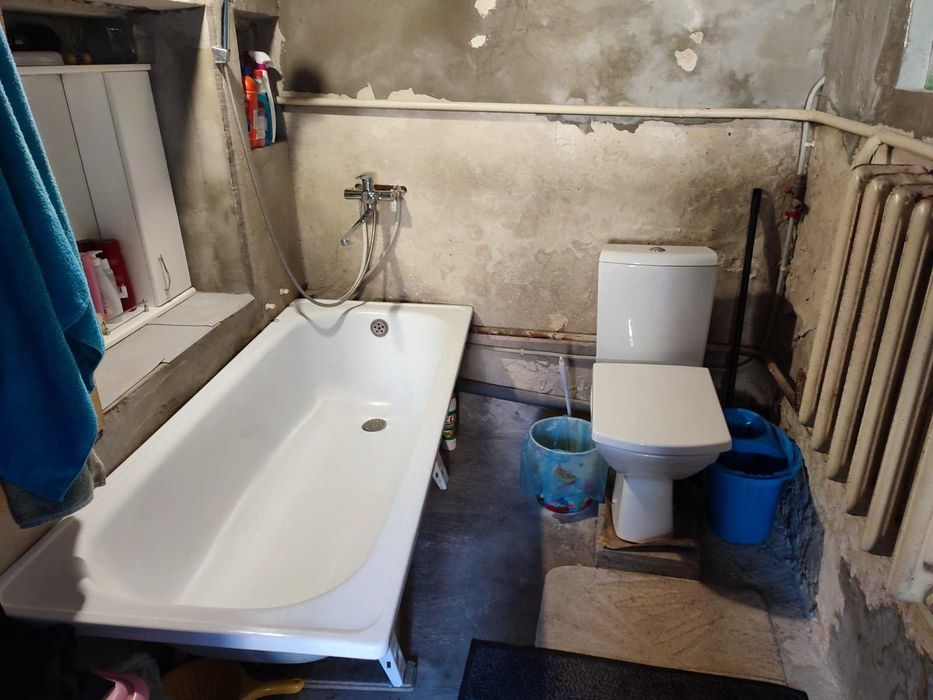 продається будинок