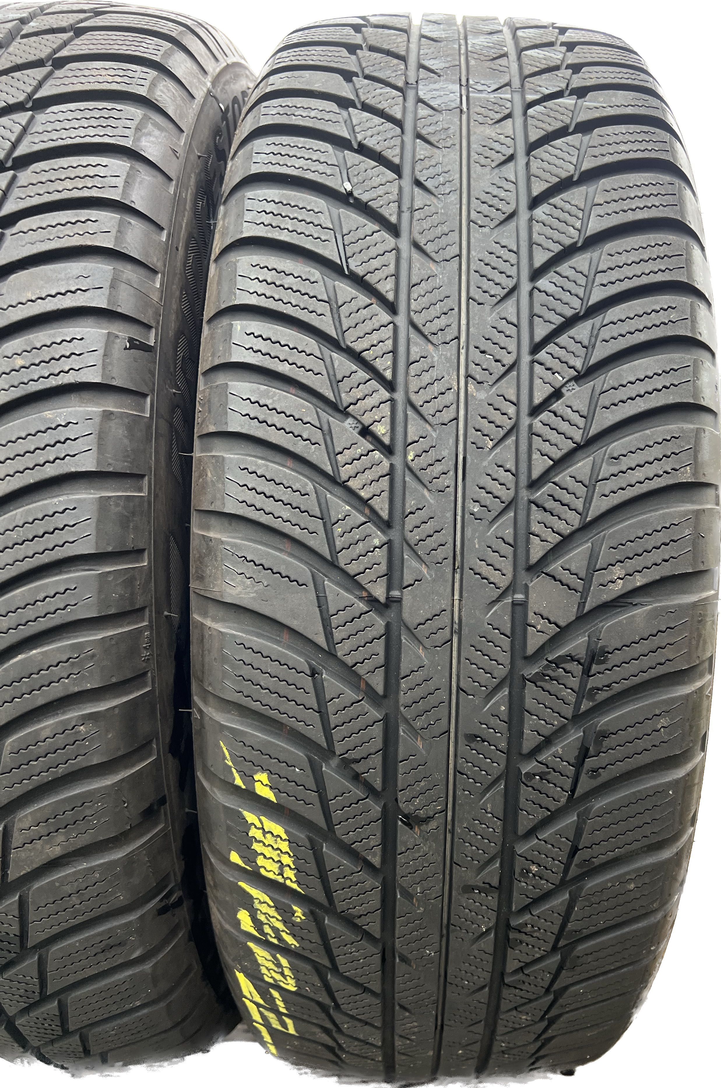 2 X OPONY BRIDGESTONE 205/60/16 - Blizzak LM001 - 96H XL