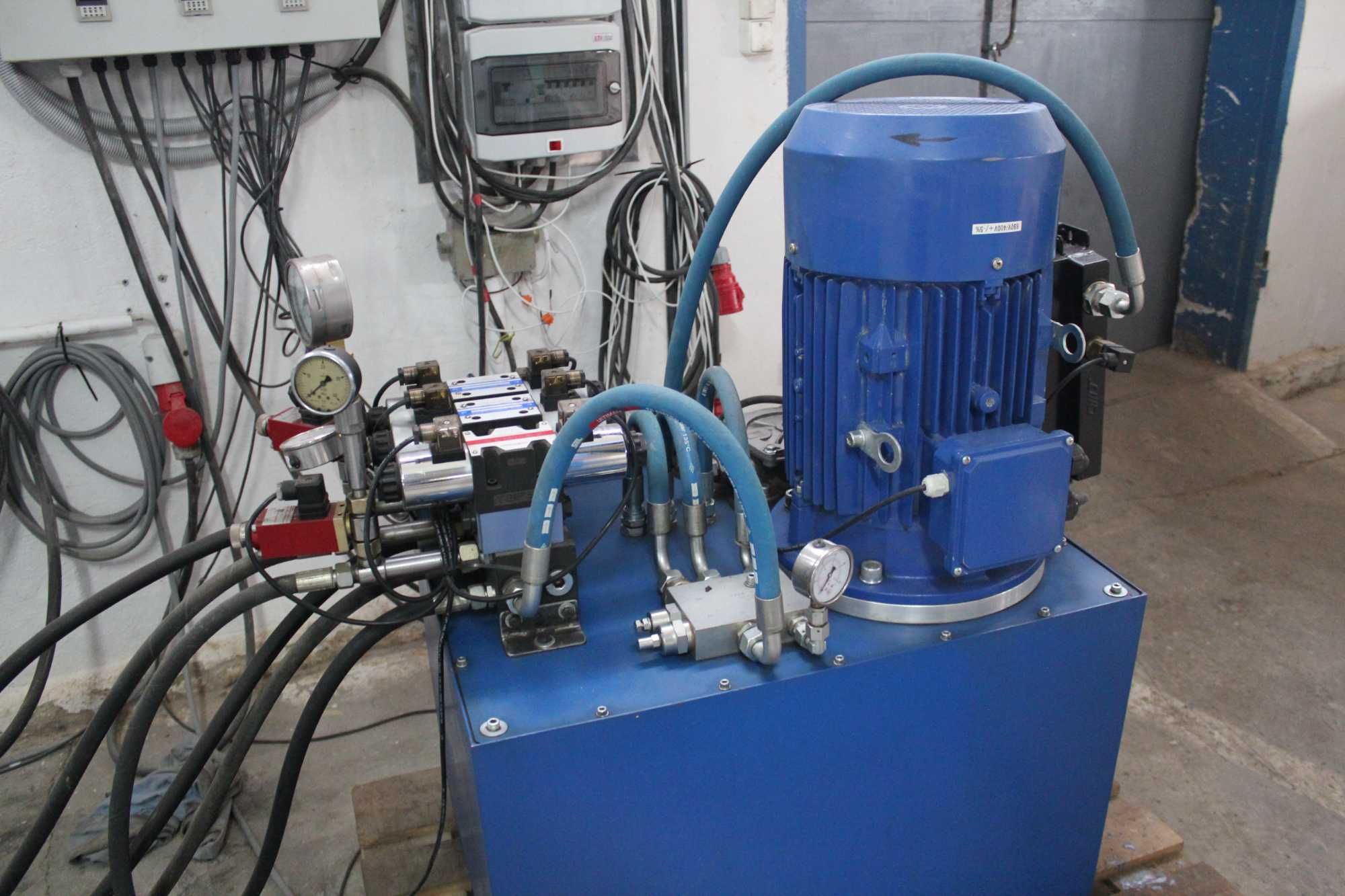 Prasa hydrauliczna z agregatem